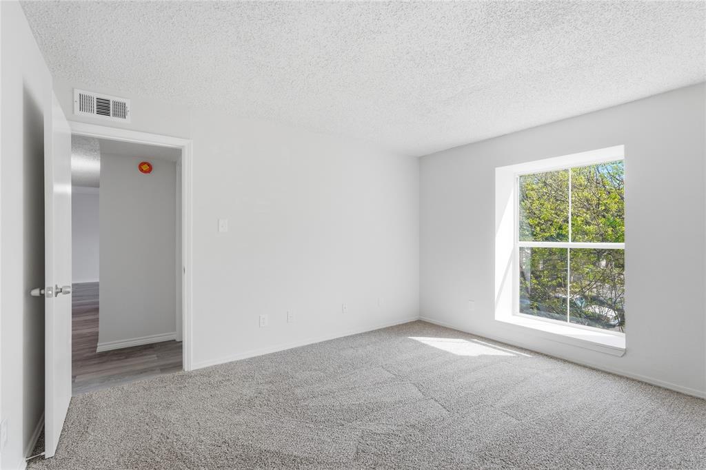 Cambridge Condos Ph 01 03 - Residential