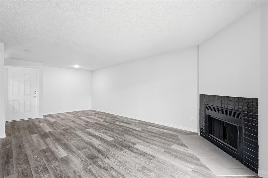 Cambridge Condos Ph 01 03 - Residential