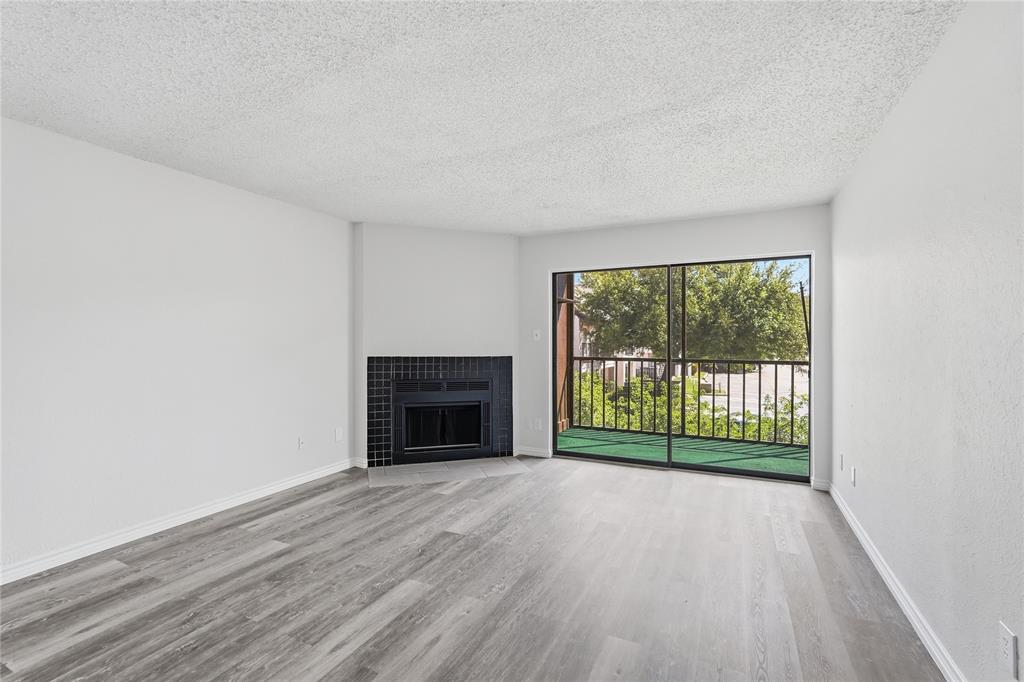 Cambridge Condos Ph 01 03 - Residential