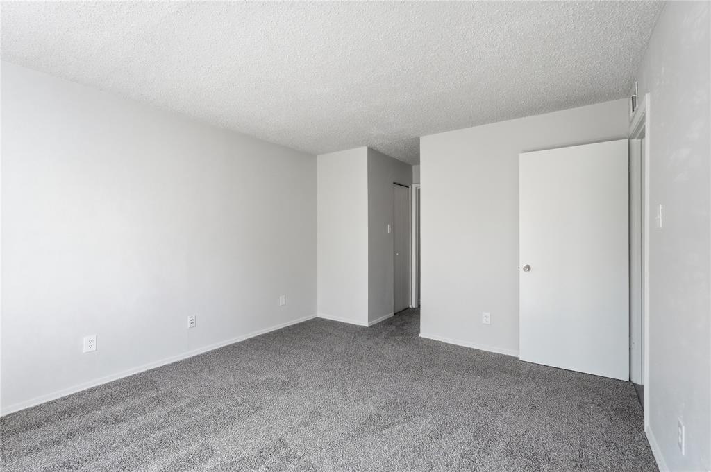 Cambridge Condos Ph 01 03 - Residential