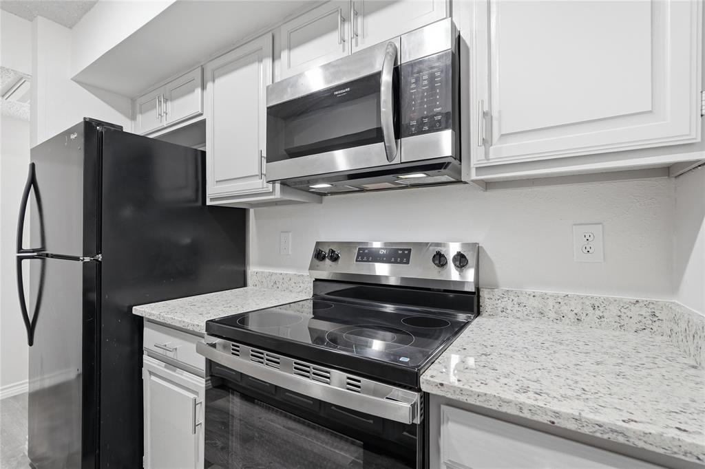 Cambridge Condos Ph 01 03 - Residential