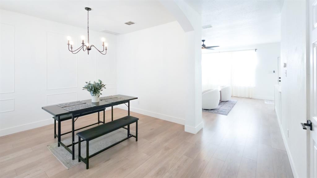 421 Mystic River Trail