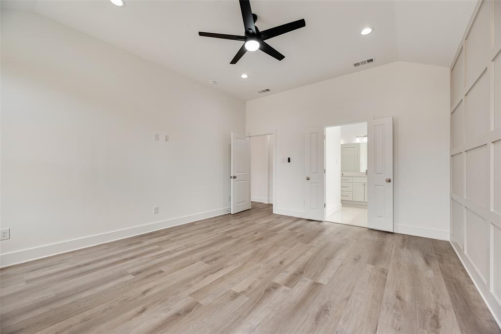 Deerpath Village 03 - Residential