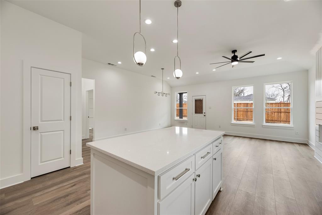 Deerpath Village 03 - Residential