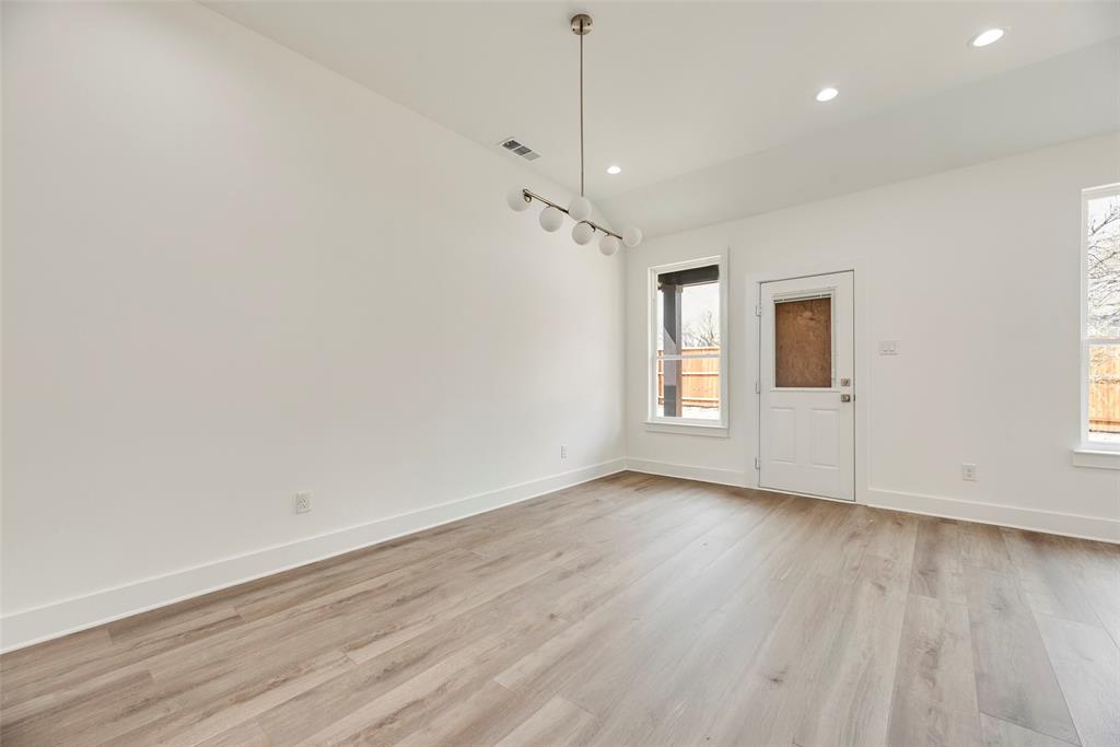 Deerpath Village 03 - Residential