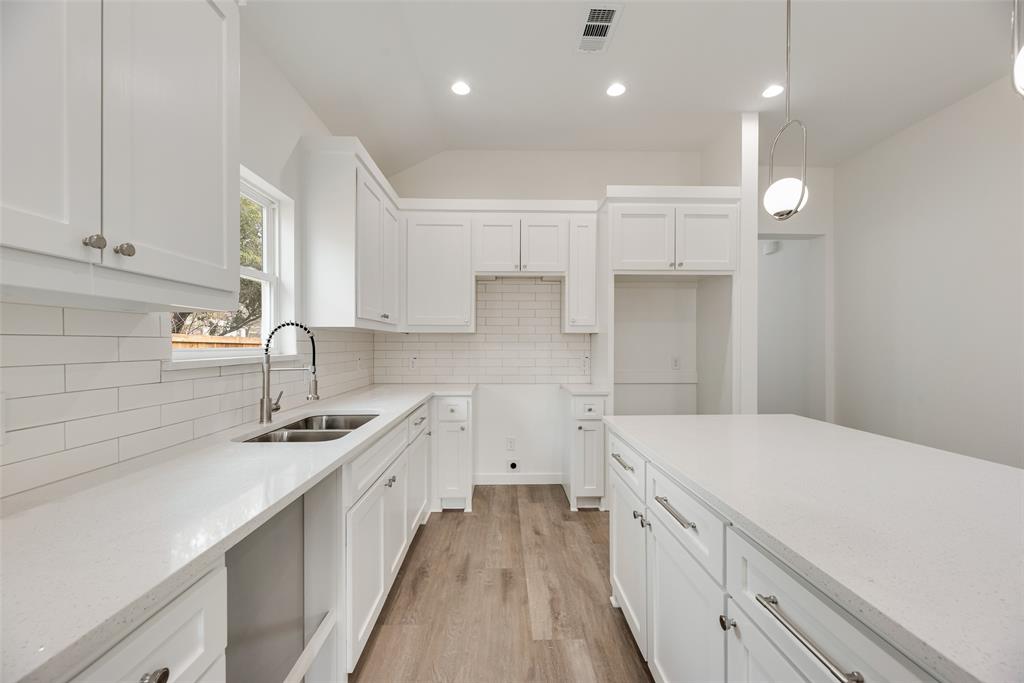 Deerpath Village 03 - Residential