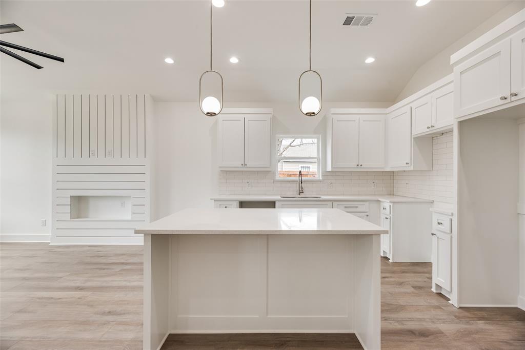 Deerpath Village 03 - Residential