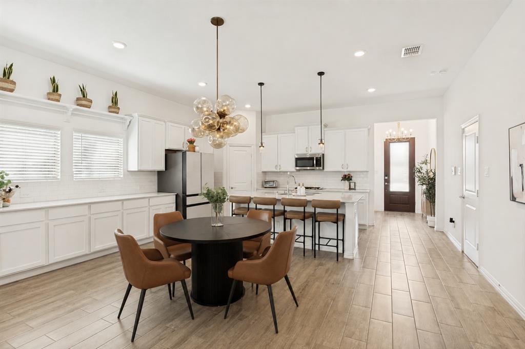 Photo of 1145 Canuela Way, Justin, TX 76247 (MLS # 21349387)