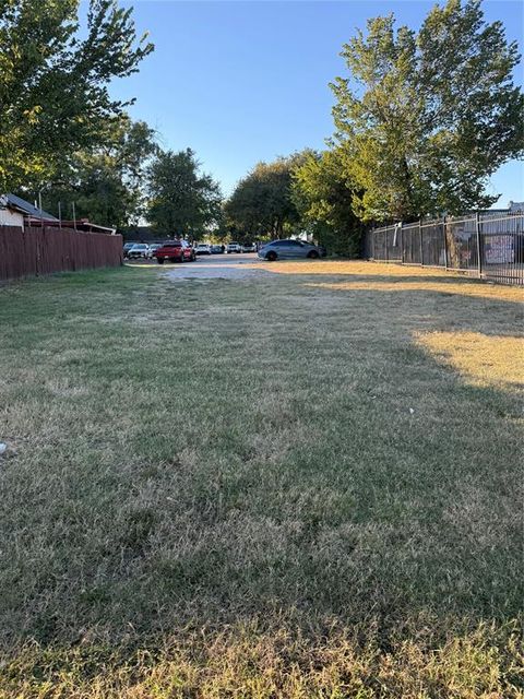 2439 Hawthorne Avenue Dallas TX 75219