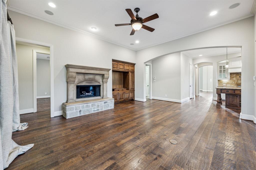 8620 Canyon Crossing