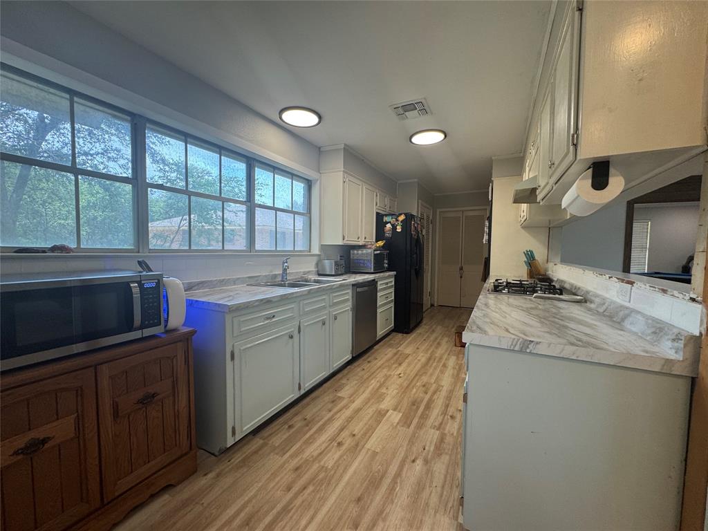 5708 Lakemont Circle