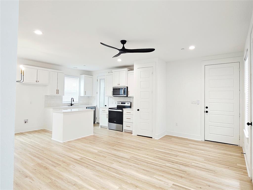 206 S Village Way 303