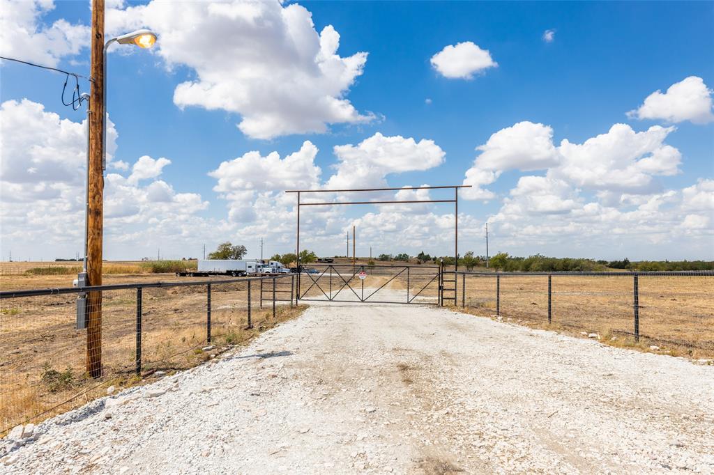 View Itasca, TX 76055 land