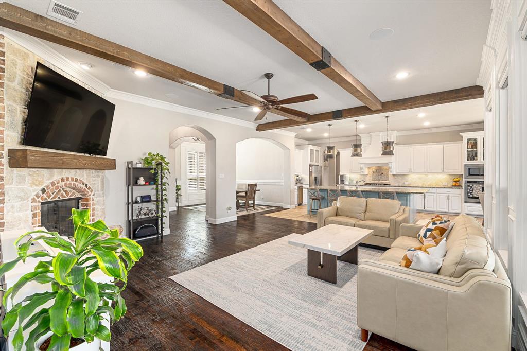 9137 Glendara Drive