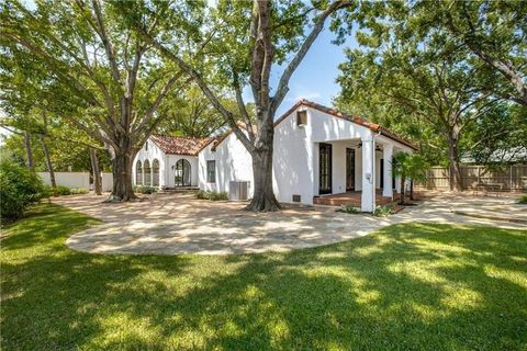 Tiny photo for 4500 Belfort Avenue, Highland Park, TX 75205 (MLS # 21105735)