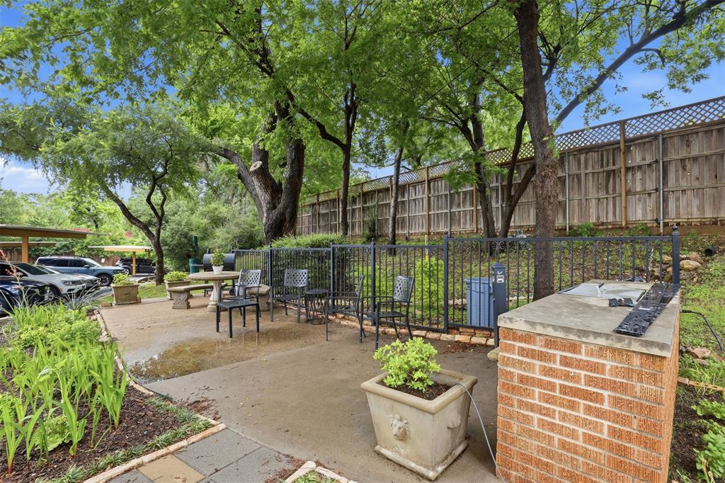 Forest Park Tower Condo - Residential