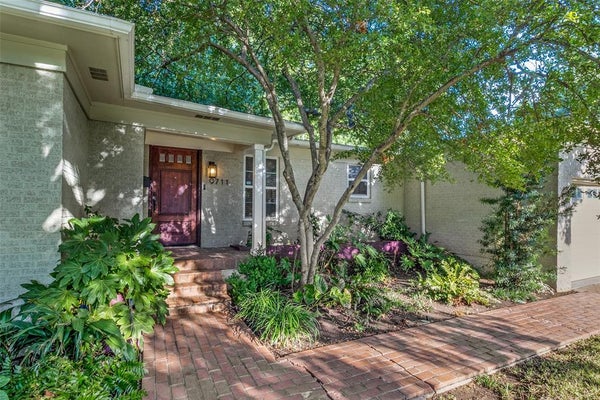 9711 E LAKE HIGHLANDS DR, DALLAS, TX 75218 - Image 116a1ded4f7f21f1087955f6c4d8becc/1720600985