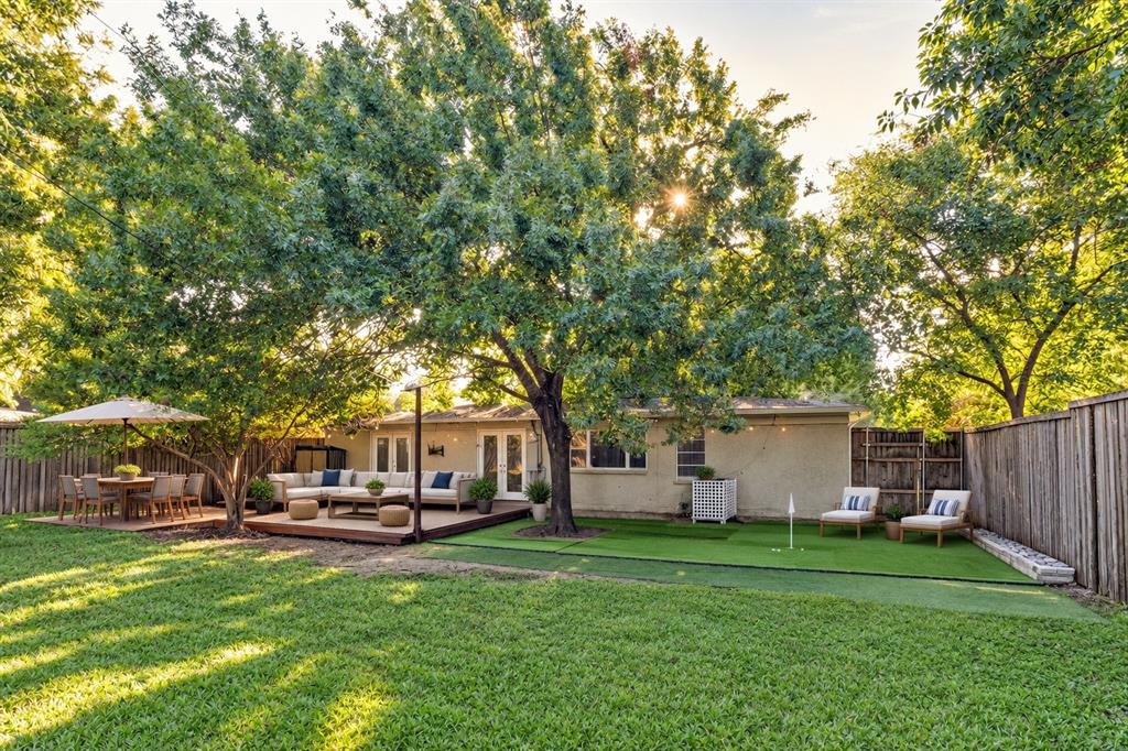 9711 E Lake Highlands Drive