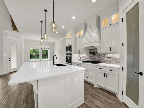 Tiny photo for 305 Wrangler Court, Weatherford, TX 76088 (MLS # 21201012)