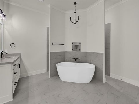 Tiny photo for 305 Wrangler Court, Weatherford, TX 76088 (MLS # 21201012)