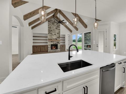 Tiny photo for 305 Wrangler Court, Weatherford, TX 76088 (MLS # 21201012)