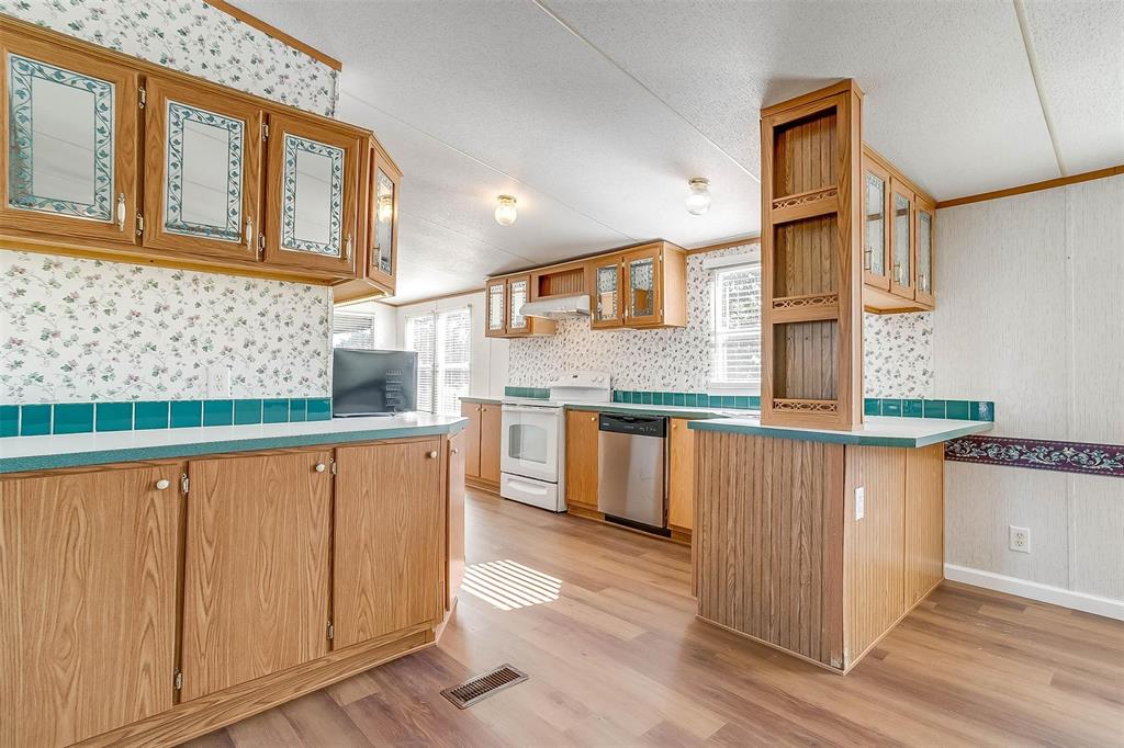 Salt Creek Ph - Residential Lease