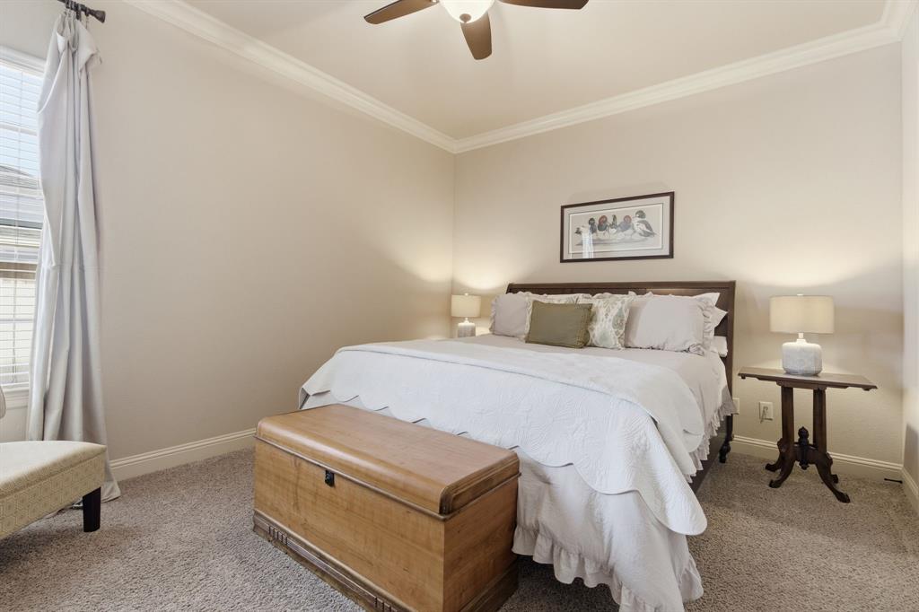 Whispering Oaks Lake Dallas - Residential