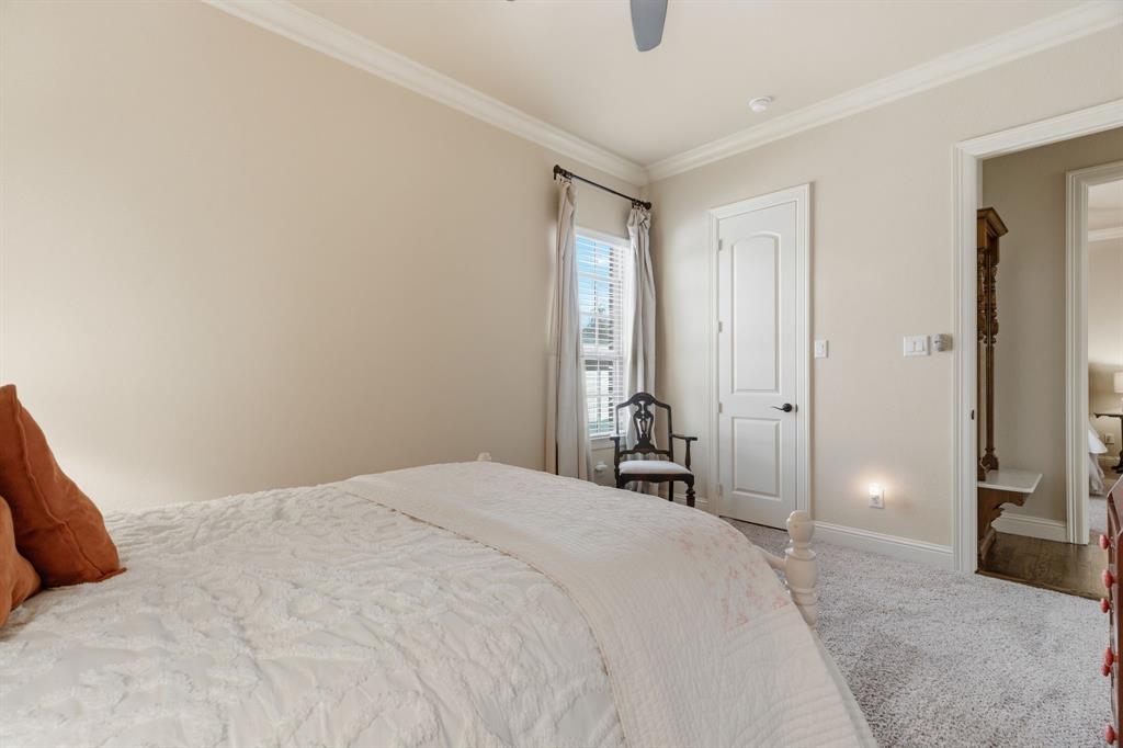 Whispering Oaks Lake Dallas - Residential