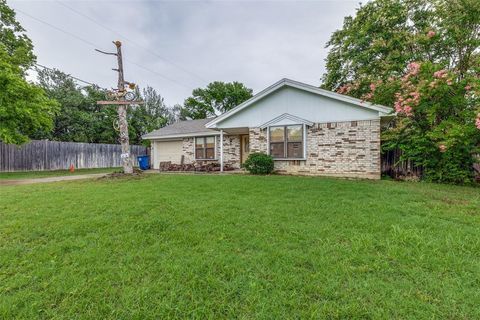 A home in Azle