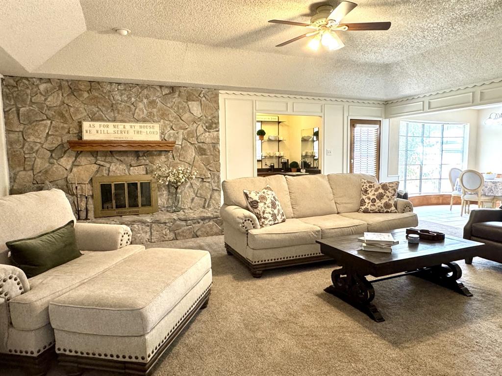 113 NE Timber Ridge Drive