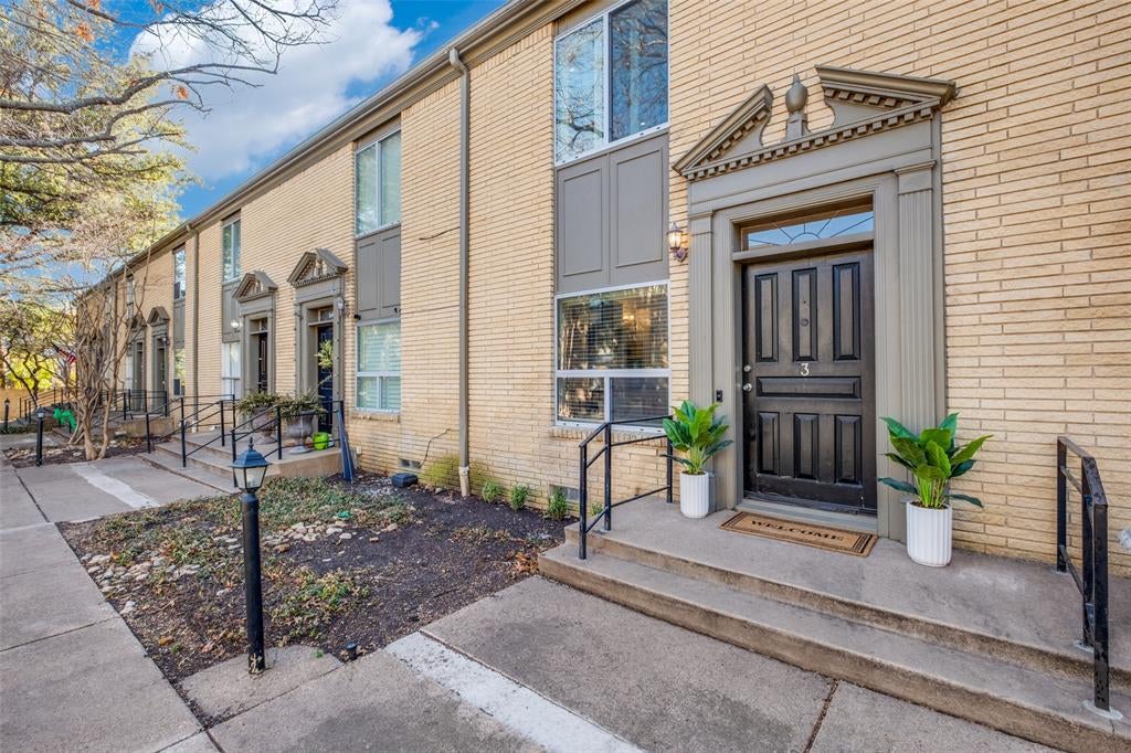 7404 W Northwest Highway 3
