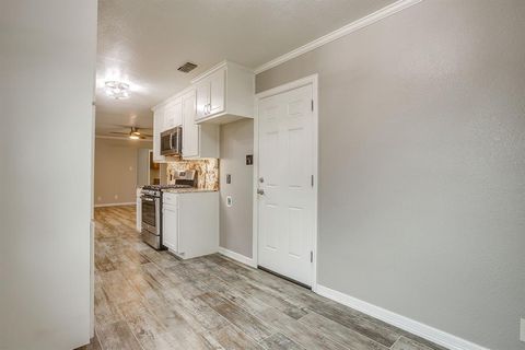 Tiny photo for 5917 Whispering Lane, Watauga, TX 76148 (MLS # 21200354)