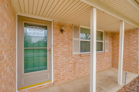 Tiny photo for 5917 Whispering Lane, Watauga, TX 76148 (MLS # 21200354)
