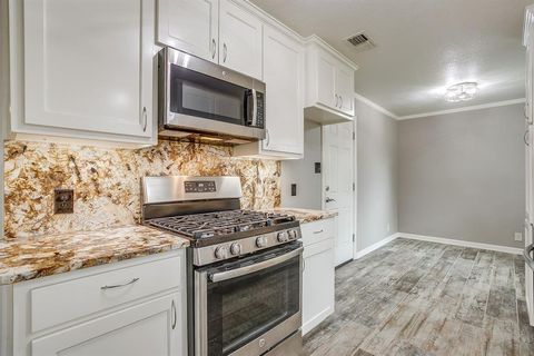 Tiny photo for 5917 Whispering Lane, Watauga, TX 76148 (MLS # 21200354)