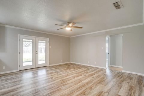 Tiny photo for 5917 Whispering Lane, Watauga, TX 76148 (MLS # 21200354)