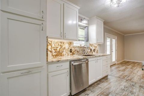 Tiny photo for 5917 Whispering Lane, Watauga, TX 76148 (MLS # 21200354)