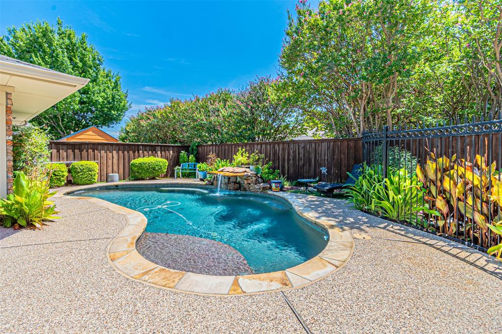 2509 Shadow Lane Drive