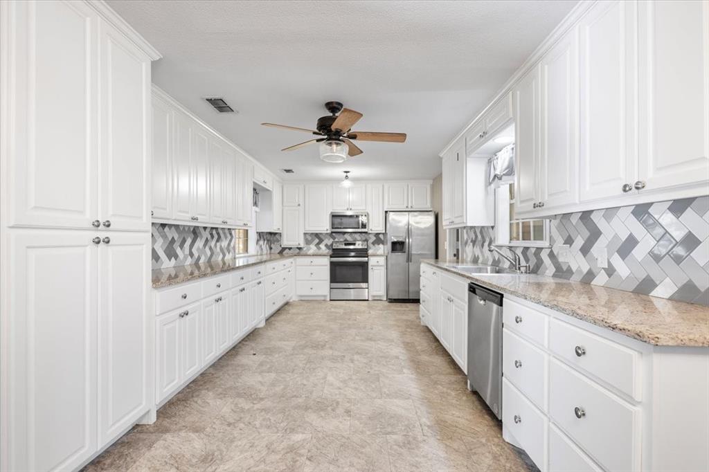 EASTWOODPARK - Residential