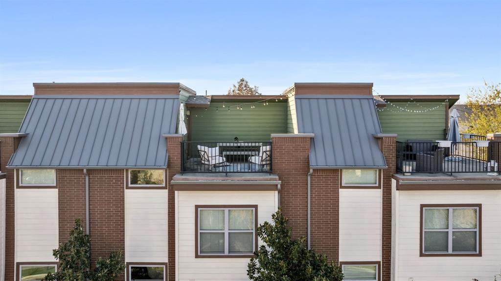 Alta Vista West Twnhm Condo - Residential