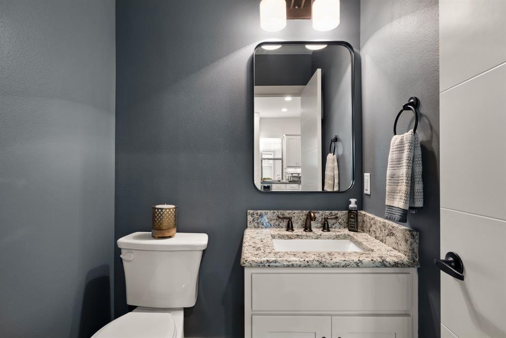 Alta Vista West Twnhm Condo - Residential