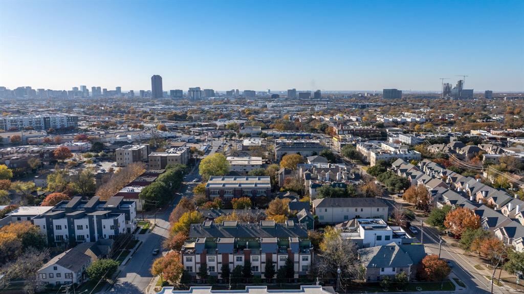 Alta Vista West Twnhm Condo - Residential