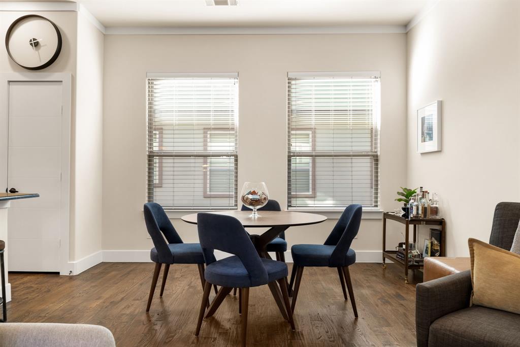 Alta Vista West Twnhm Condo - Residential