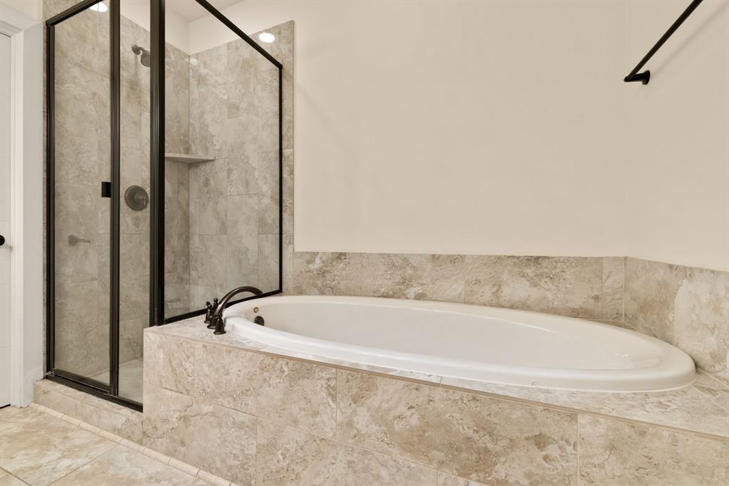 Alta Vista West Twnhm Condo - Residential