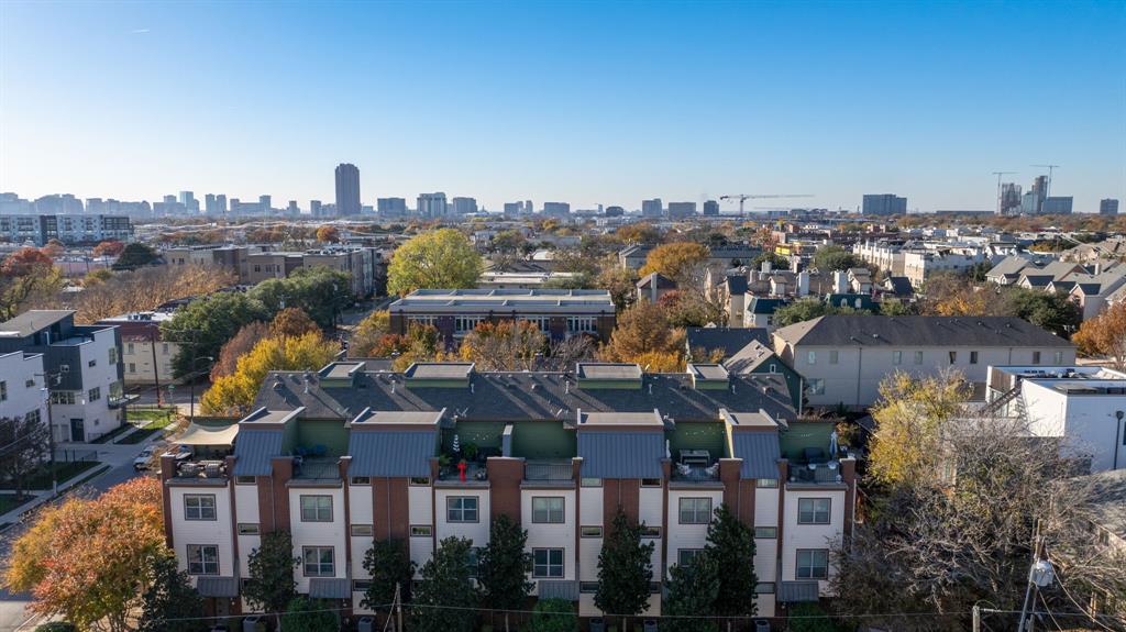 Alta Vista West Twnhm Condo - Residential