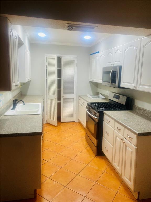 3810 Old Faithful Court
