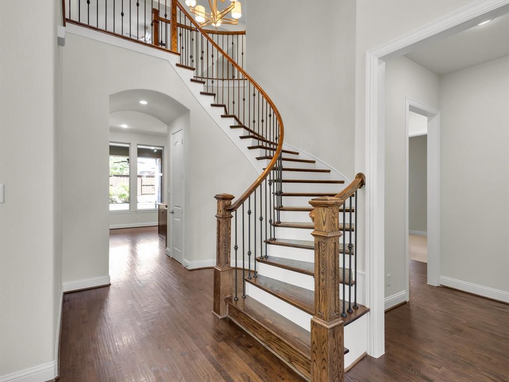 4600 Crossvine Drive