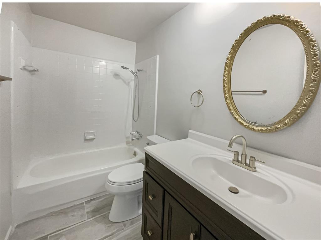 East Park Village 01 - Residential