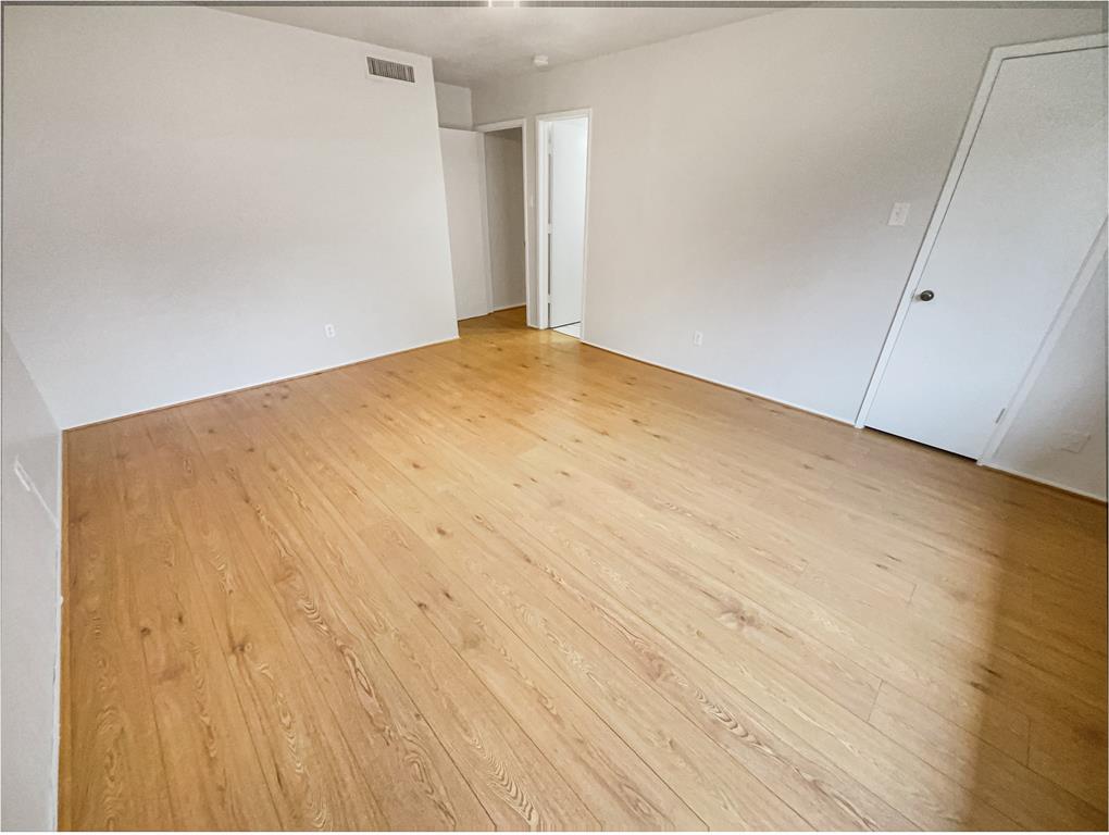 East Park Village 01 - Residential