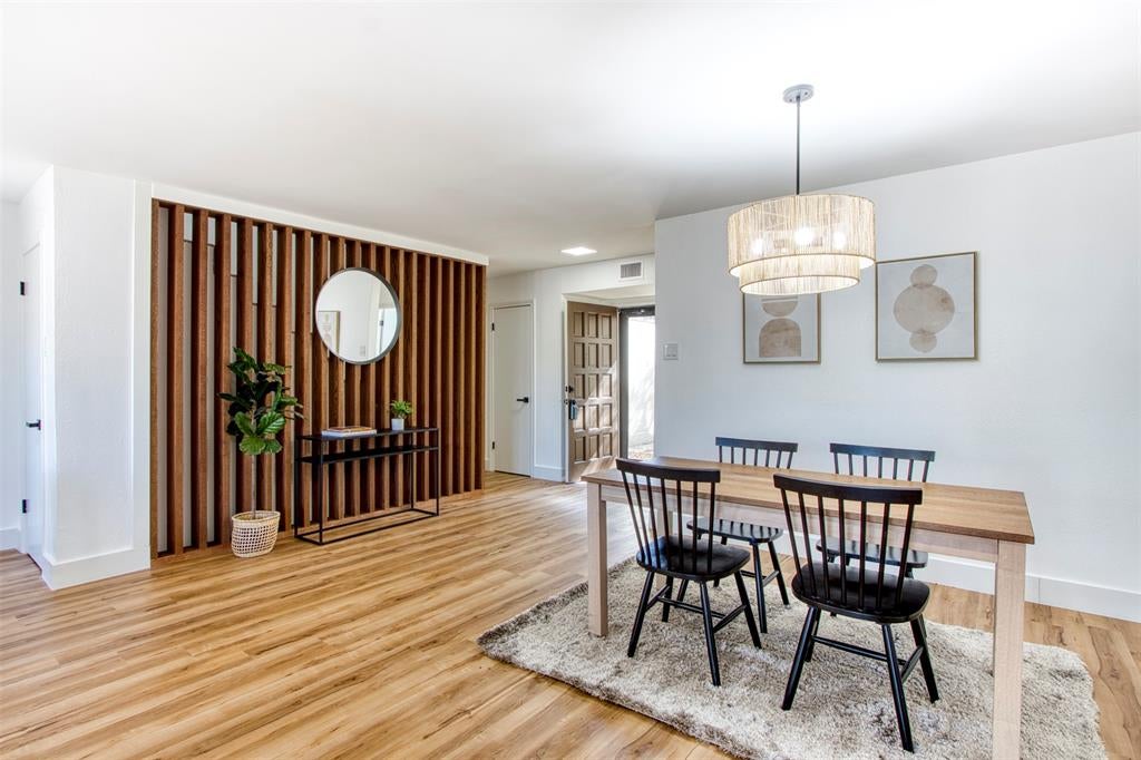 9606 Glenacre