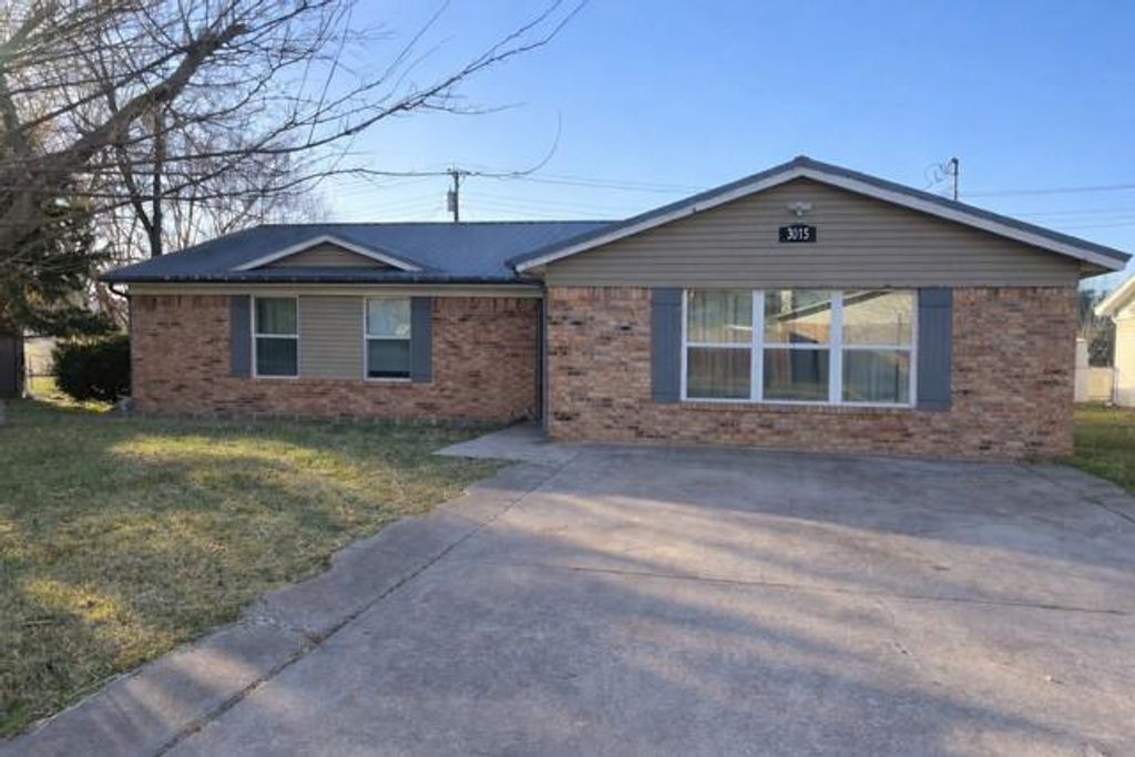 Photo of 3015 Chaparral Drive, Greenville, TX 75402 (MLS # 21174307)